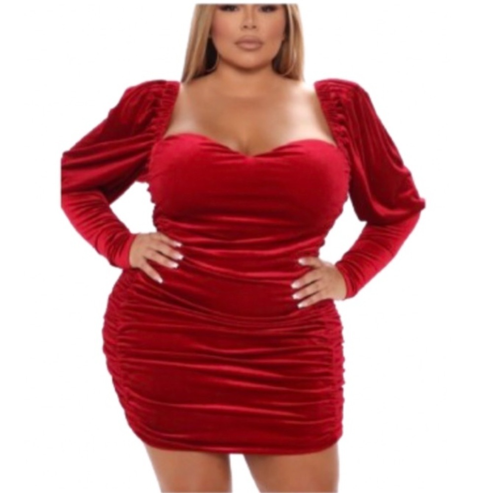 NWT Fashion Nova Alessandra velvet mini dress 3X